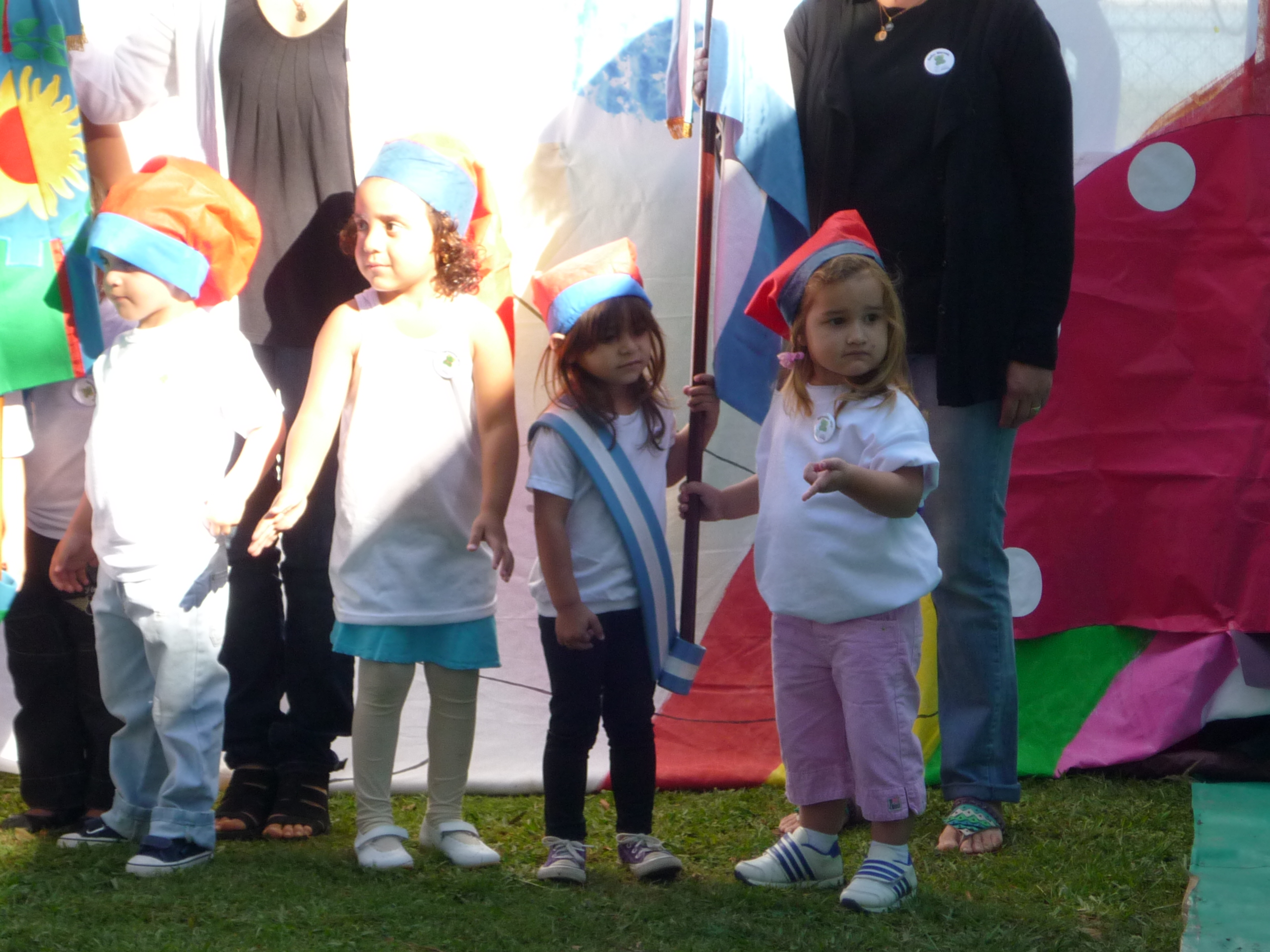 fotos/2012-12-25 - Acto egresados jardin maternal/P1030073.JPG